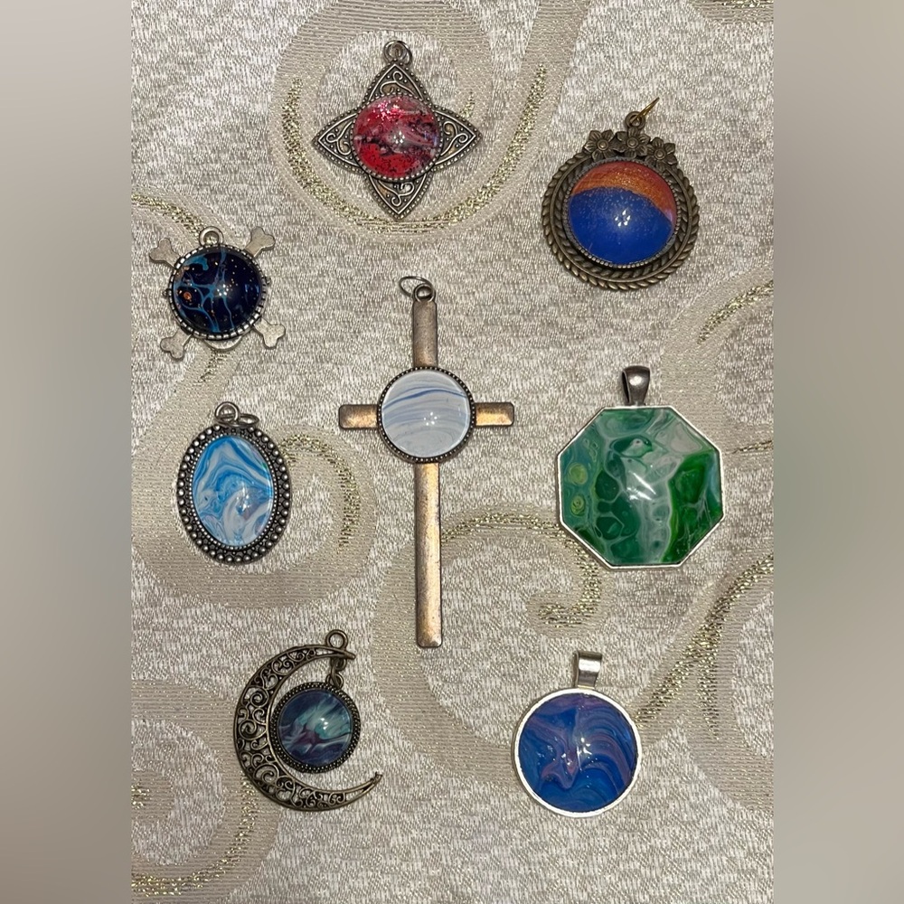 8 Unique Pendants